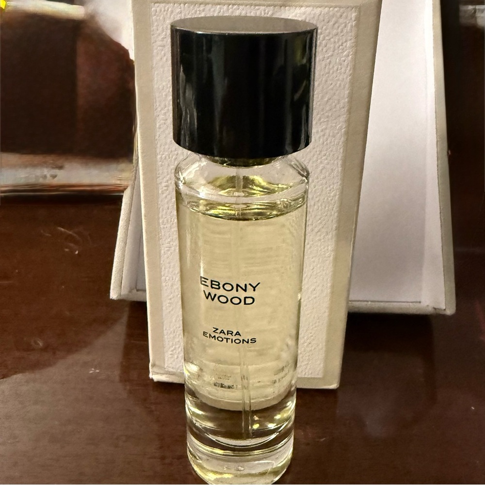 Women Zara Ebony Wood Eau de Parfum – Cream White Bottle - Picture 11 of 12